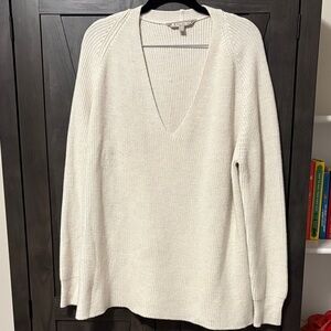 Athleta Women's V-Neck Sweater in Cream